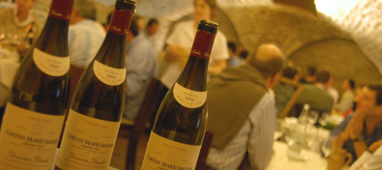 © BIVB / MONNIER H Tasting-lunches’ in typical Burgundy restaurants