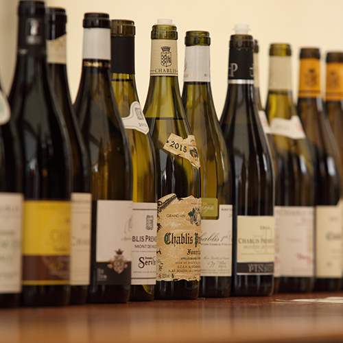 © BIVB / Claude Blot – Chablis wines tasting